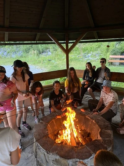 Kúsok neba pre malých bojovníkov: Terapeutický víkendový pobyt pre deti s vážnym ochorením