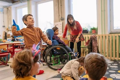 Tvorivé čítanie pre všetkých: Otvárame dvere príbehom a zručnostiam budúcnosti pre každé dieťa