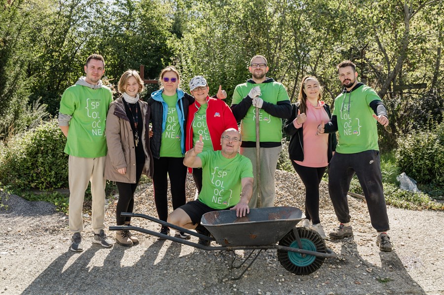 Iniciatíva dm {spoločne}